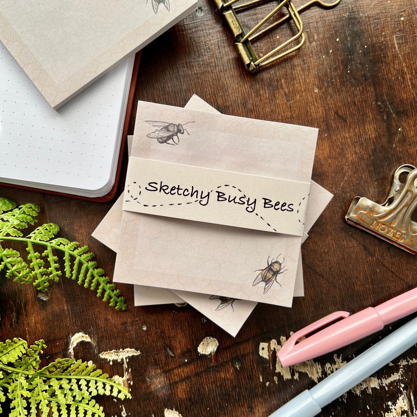 Sketchy Busy Bee Sticky Notes